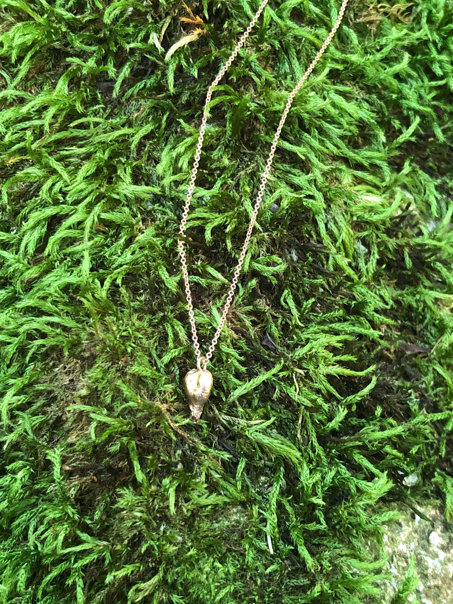 Collana seme Uva