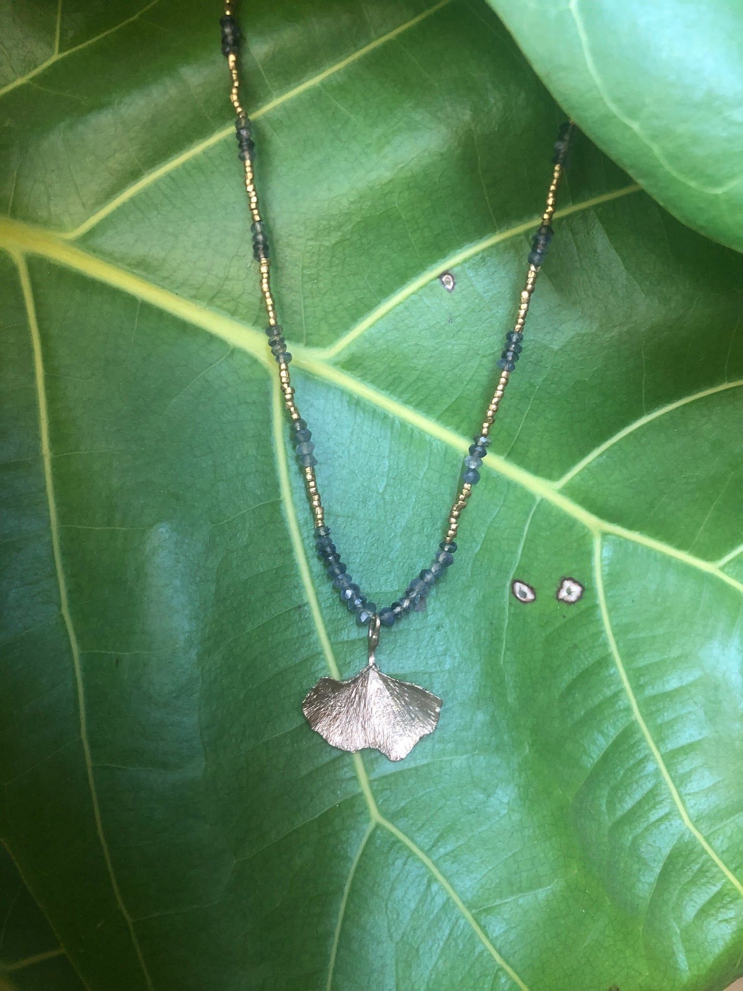 Collana Gingko