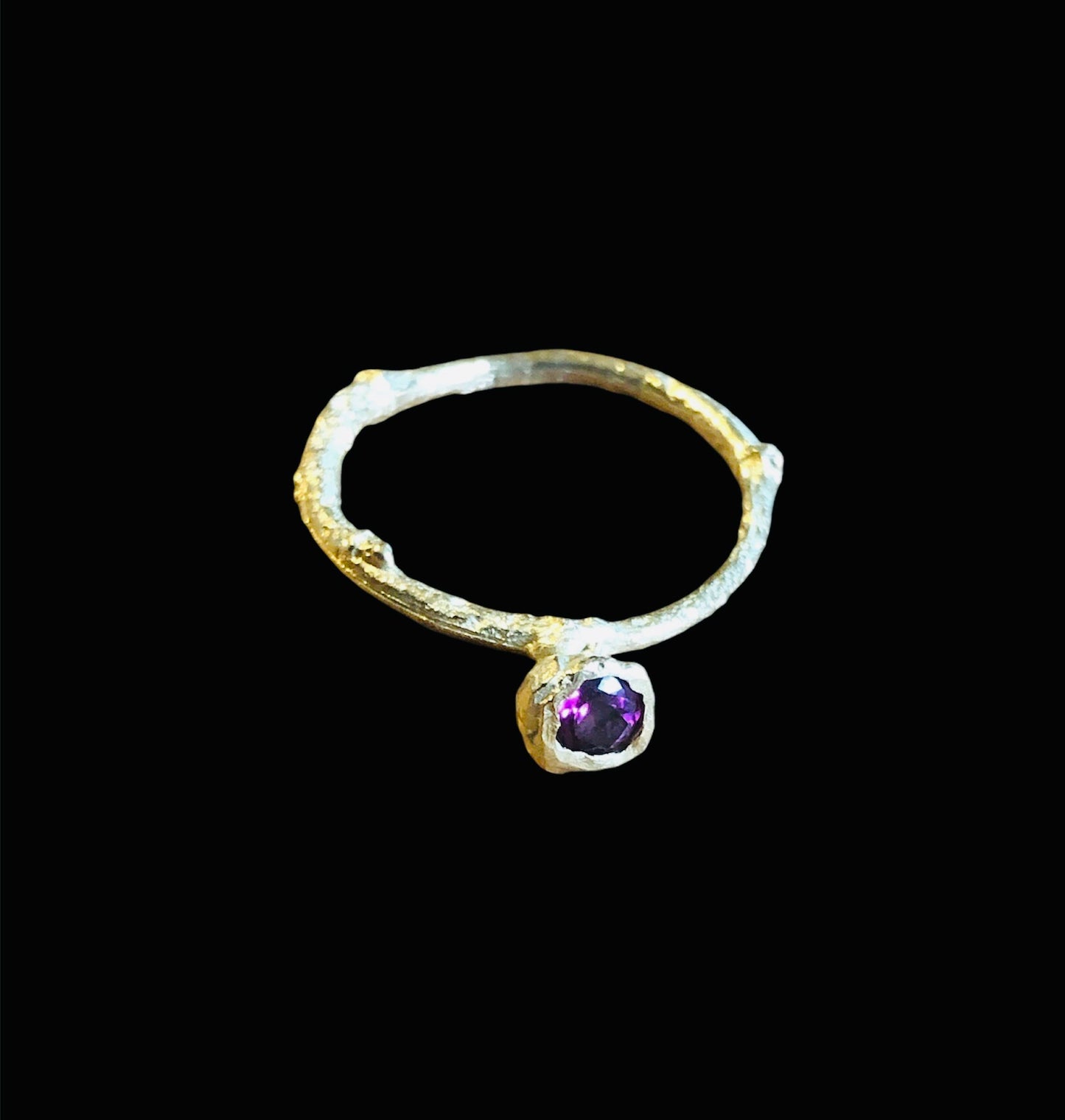 Anello Callistemone solitario