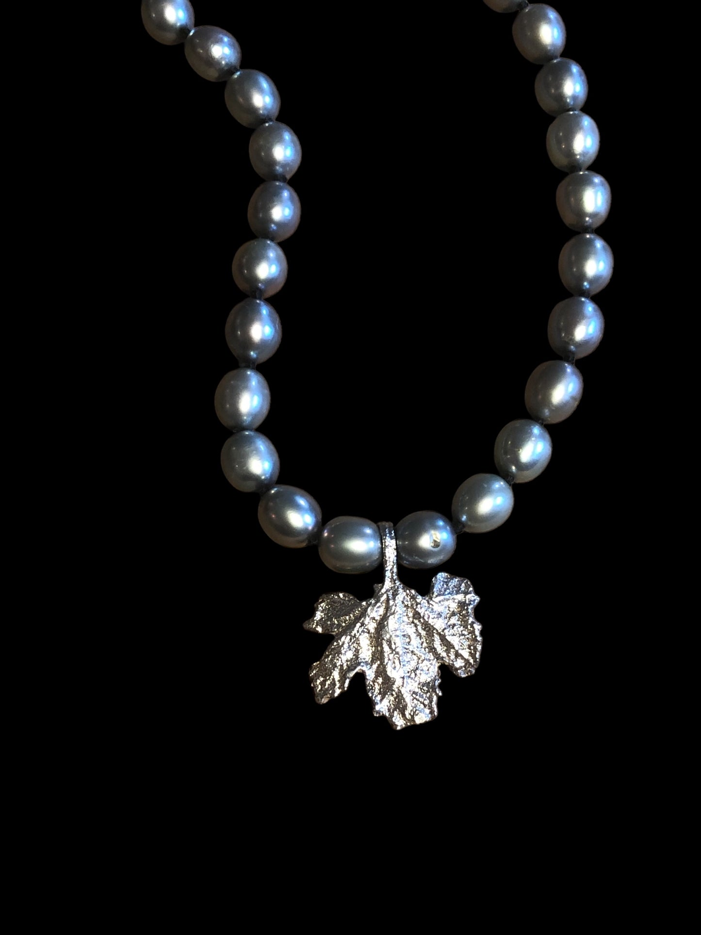 Collana Foglia di Vite