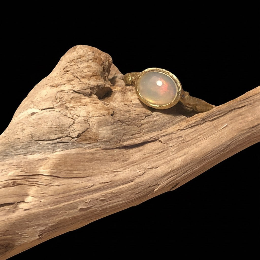 Anello Ramo con Castone ovale