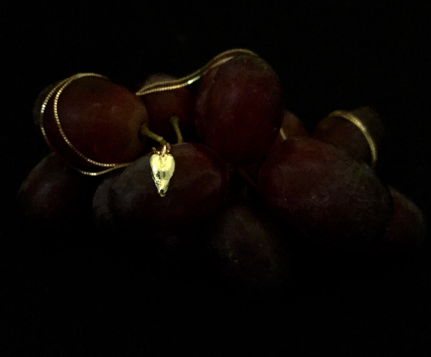 Collana seme Uva