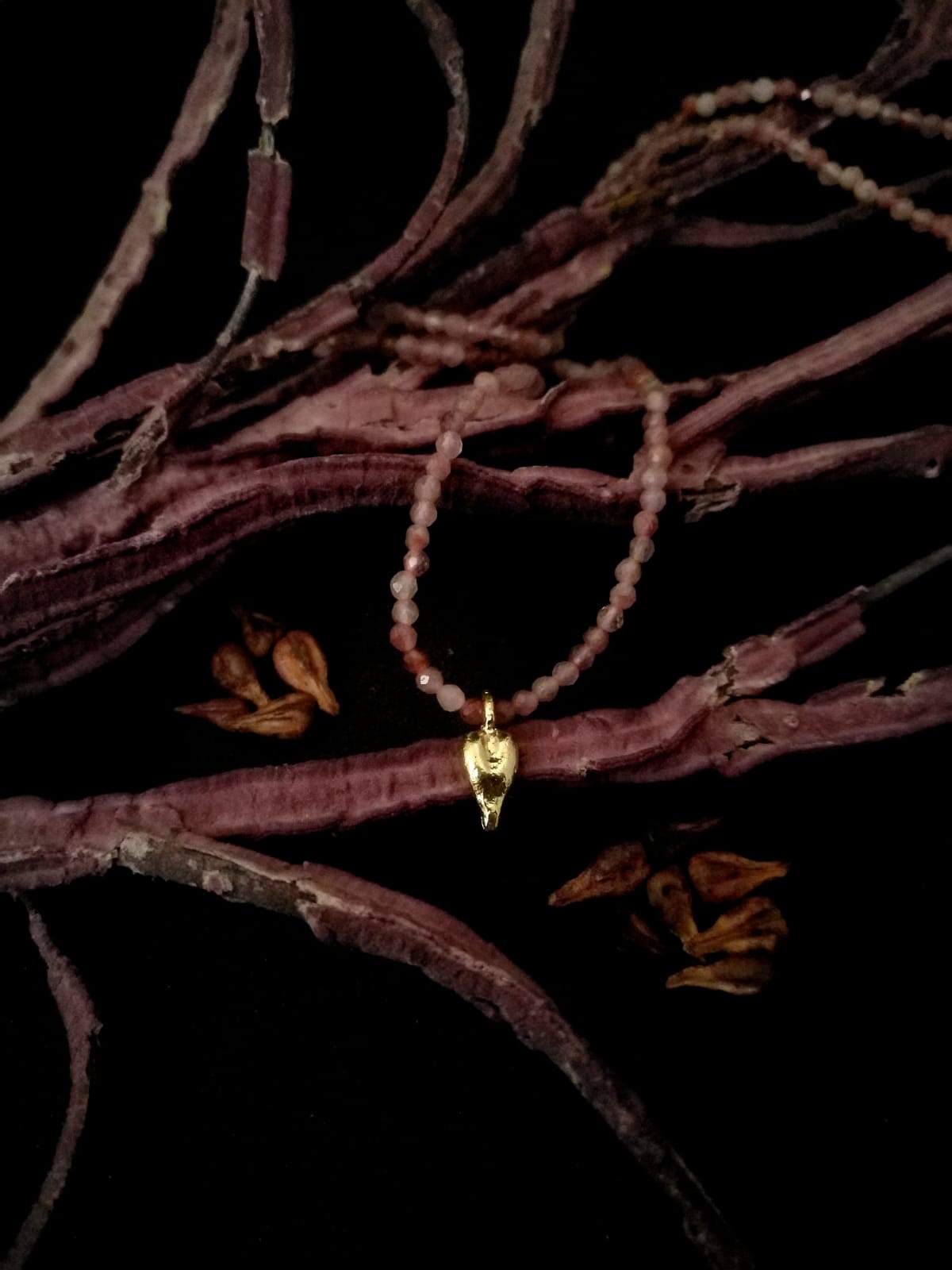Collana seme Uva