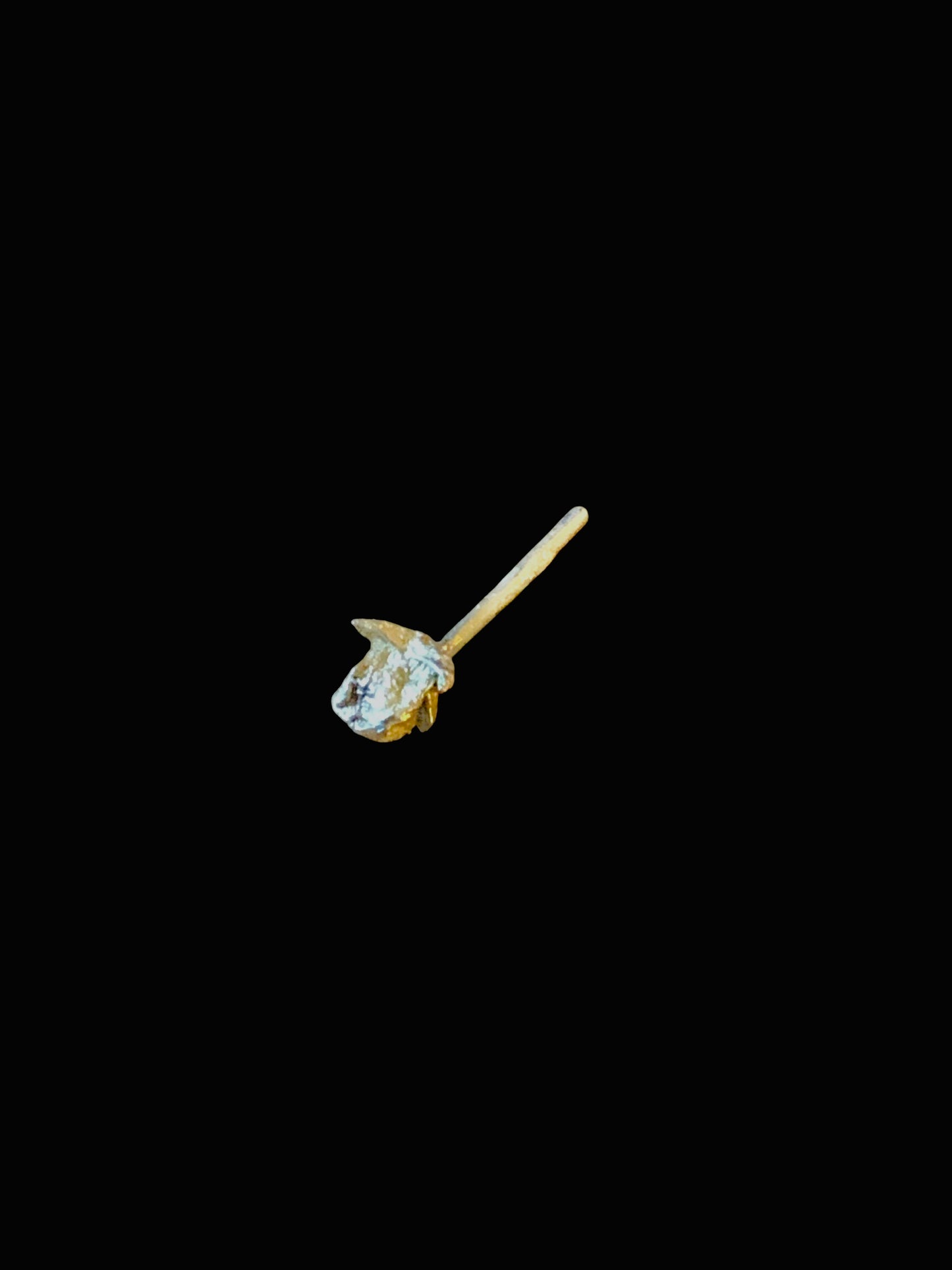 Orecchino singolo stud chiodo di garofano