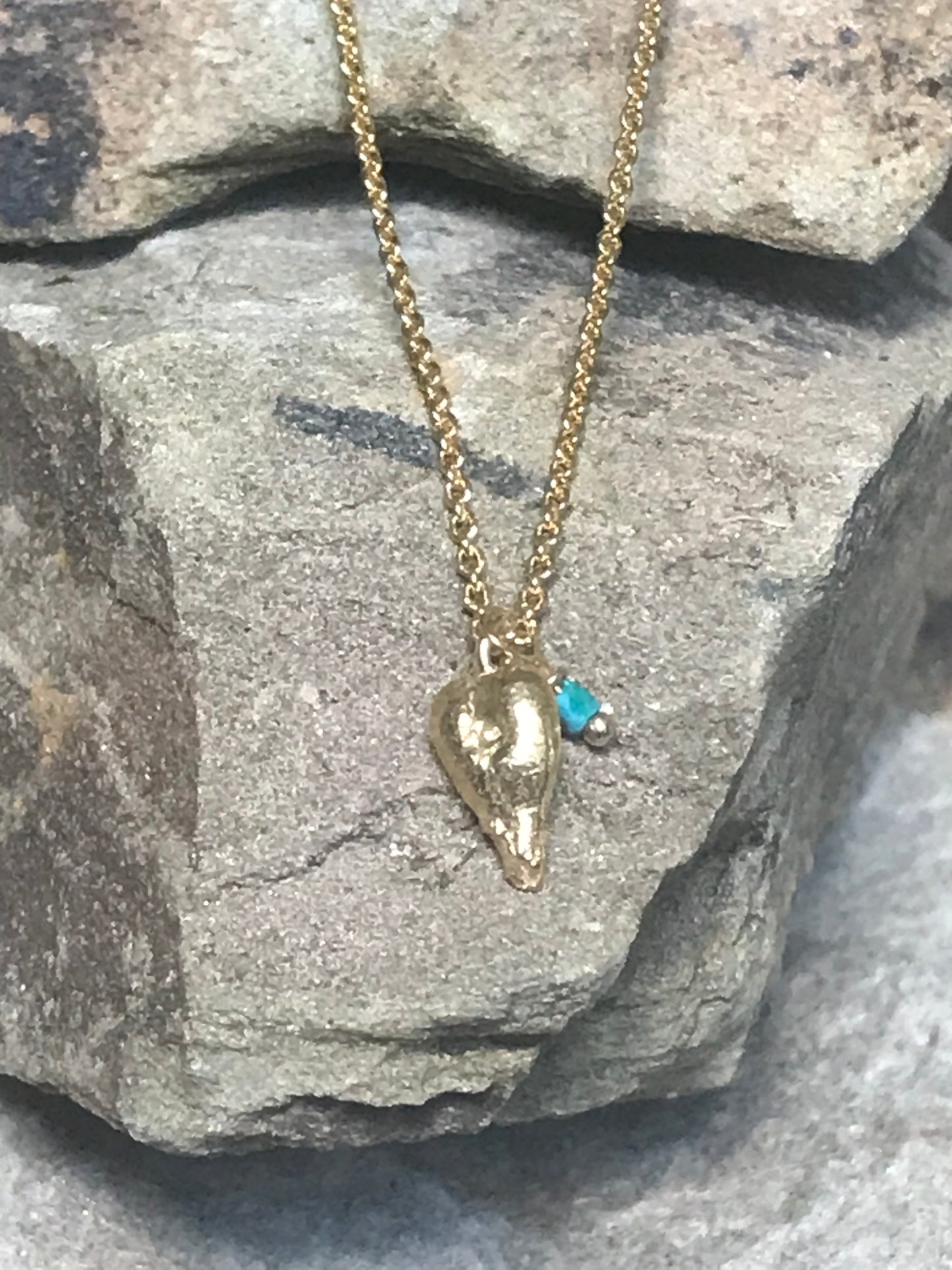 Collana seme Uva