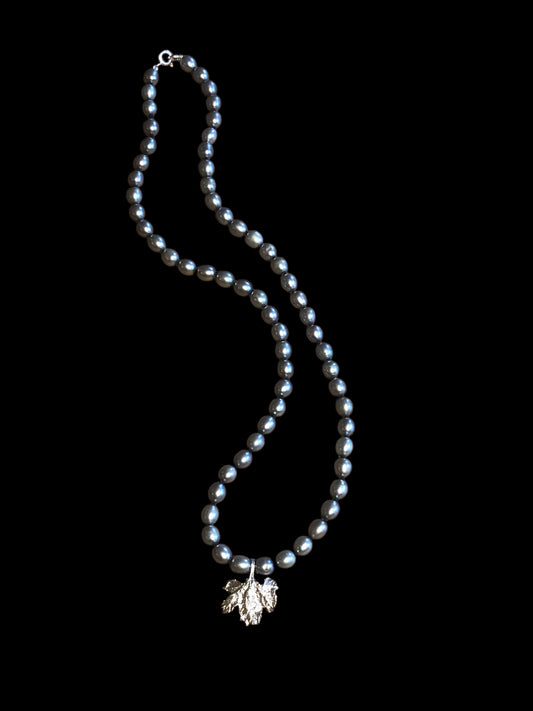 Collana Foglia di Vite