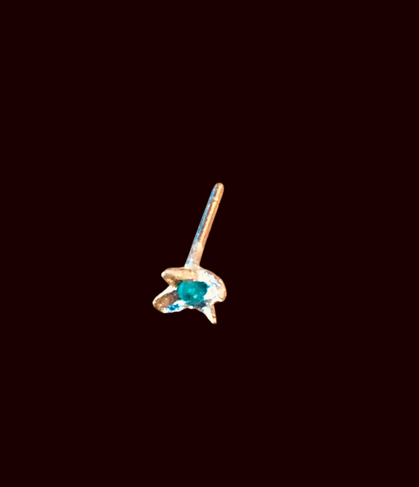 Orecchino singolo stud chiodo di garofano
