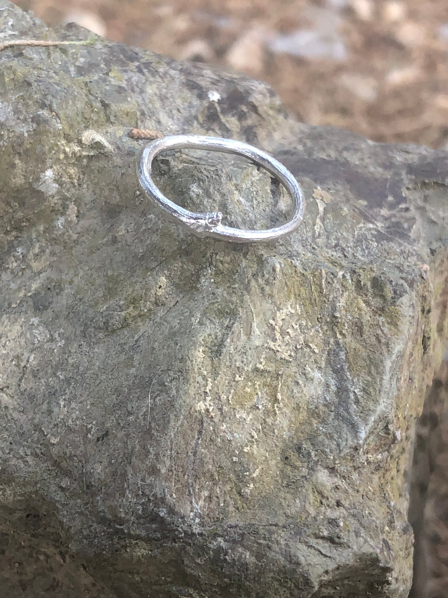 Anello Ramo con una gemma