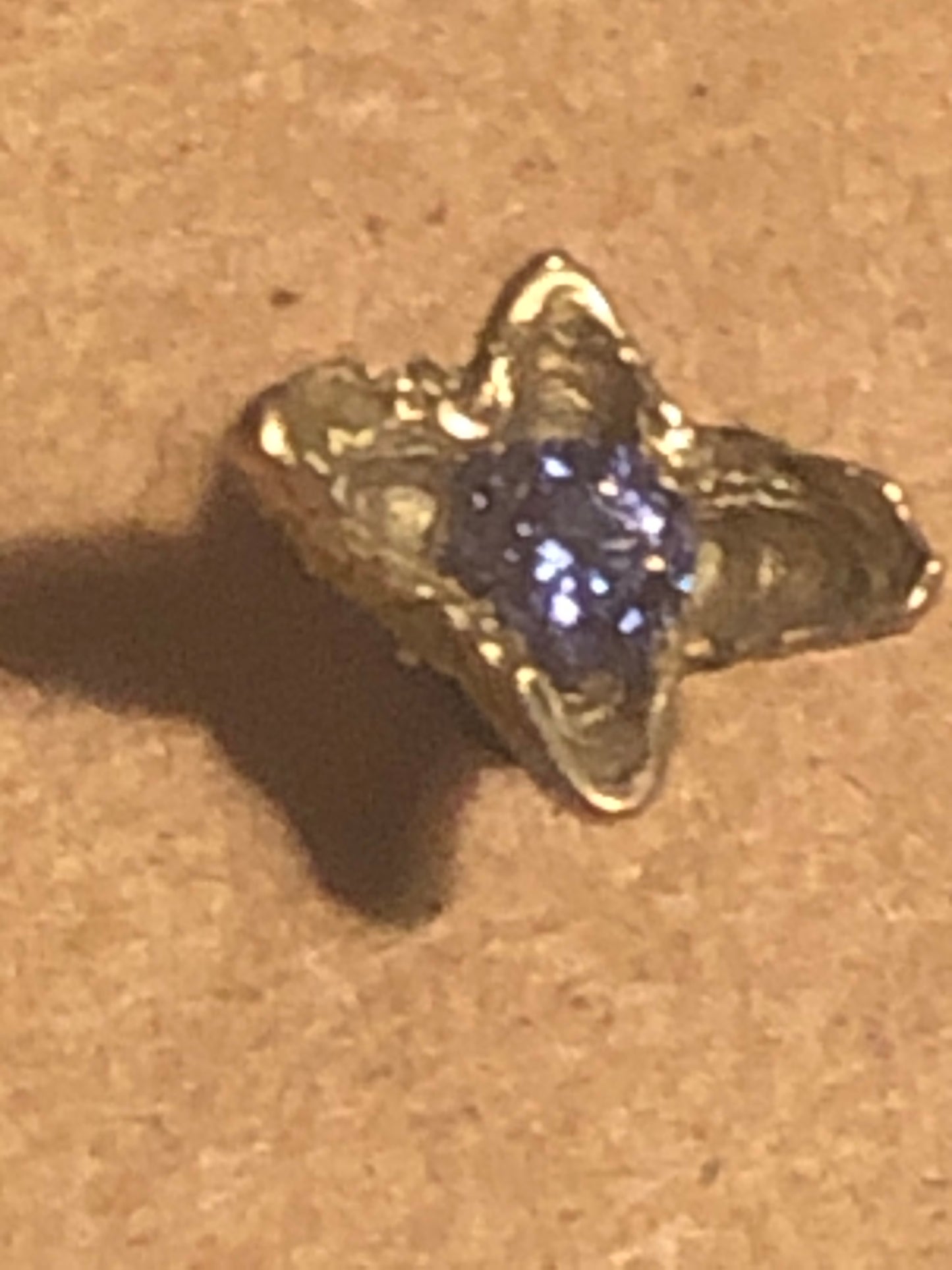 Orecchino singolo stud chiodo di garofano