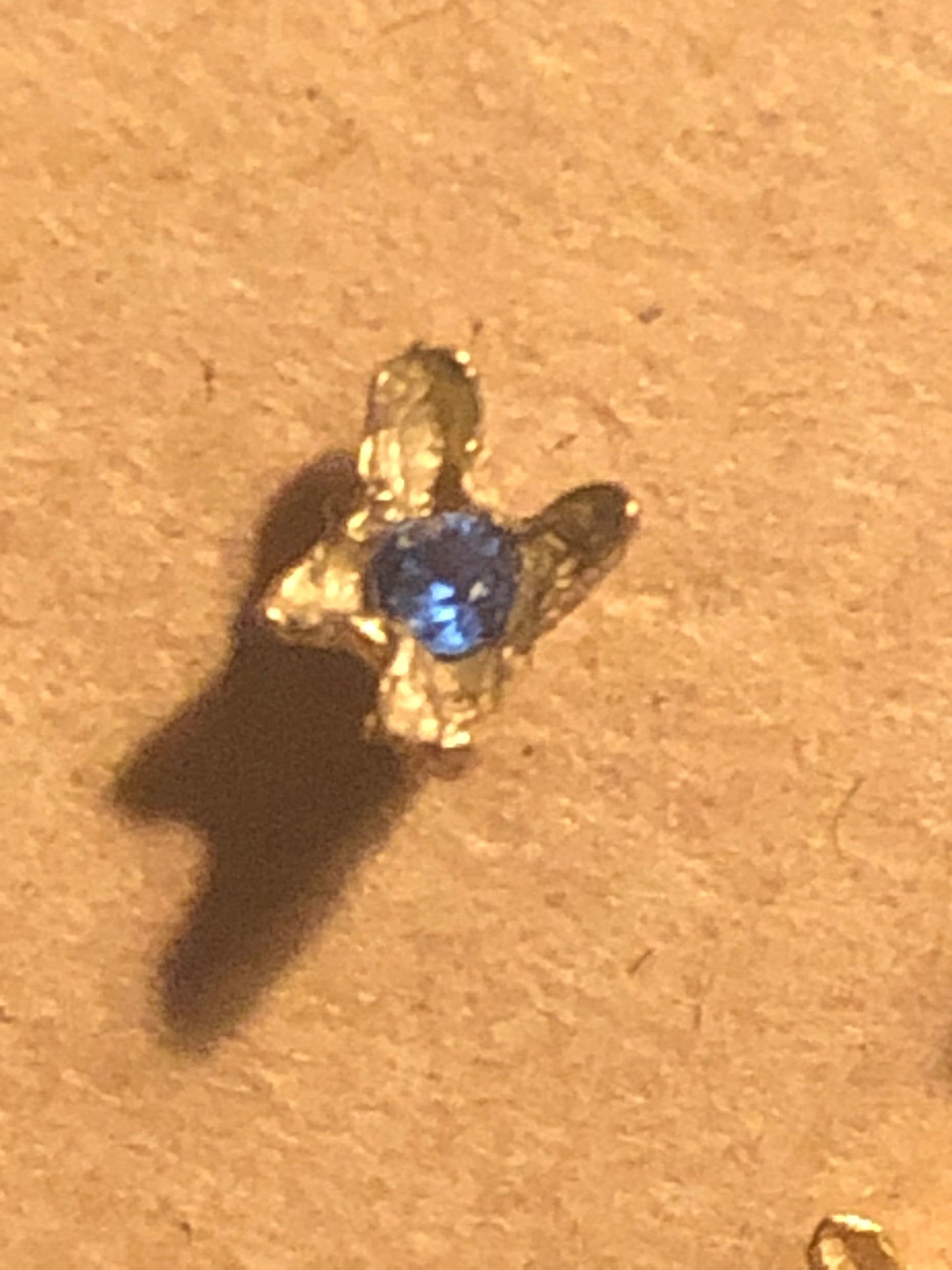 Orecchino singolo stud chiodo di garofano