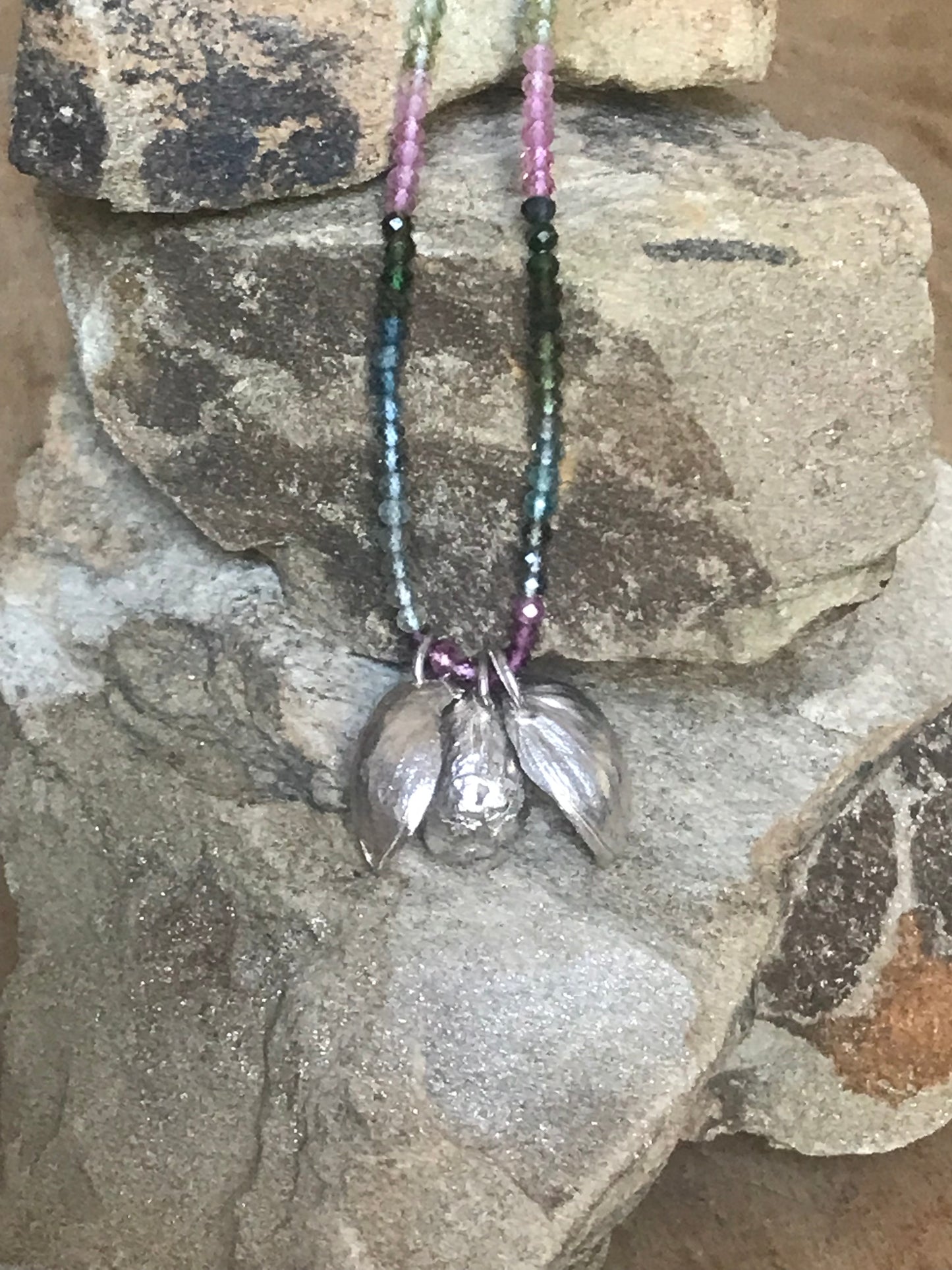 Collana Pistacchio